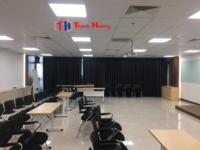 Công trình rèm vải văn phòng bất động sản TPHCM 6